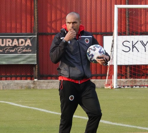 Mert Nobre