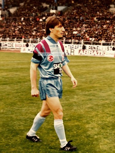 Orhan Çıkırıkçı