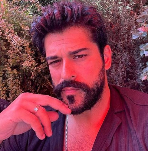 Serdar Gökhan
