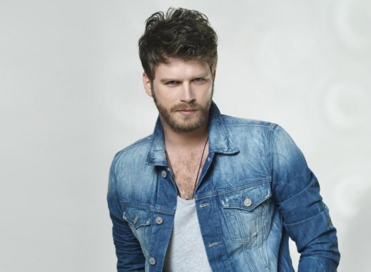 Kıvanç Tatlıtuğ