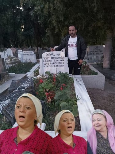 İsmet Üstekin