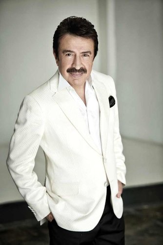 Ahmet Selçuk İlkan