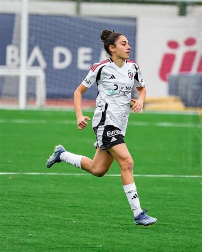 Başak Gündoğdu
