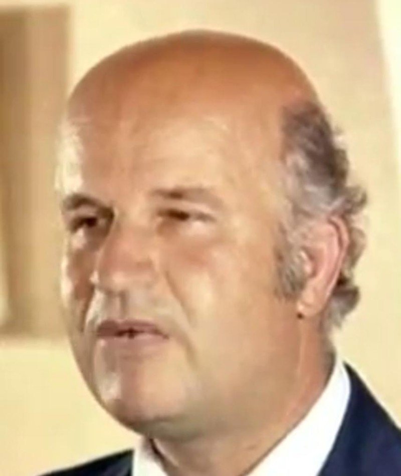 Zeki Sezer