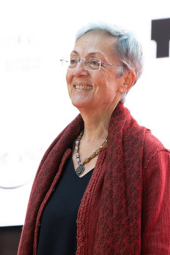 Feride Çiçekoğlu