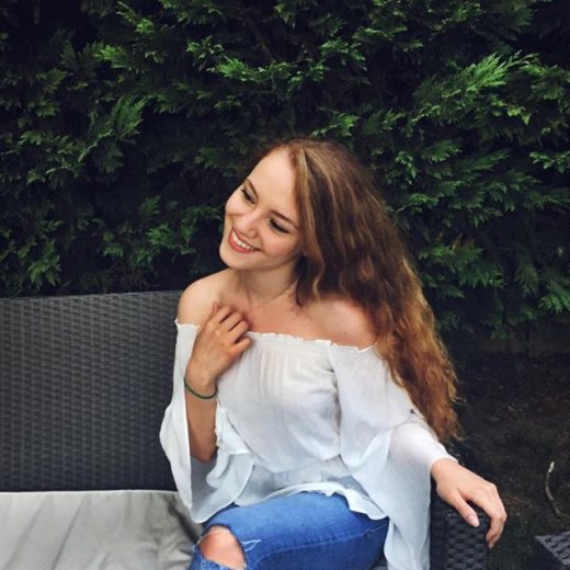 Eslem Akar