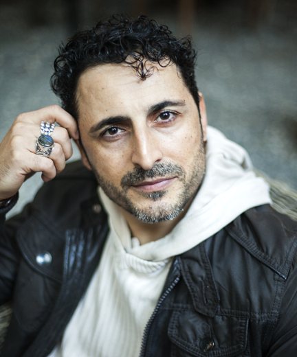 Suat Karausta