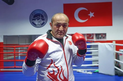 Campeão de Kickbox Marmara (Kickboks Marmara Şampiyonu)