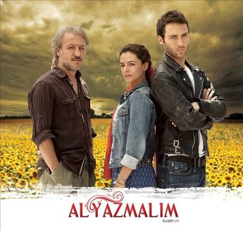My Red Scarf (Al Yazmalım)